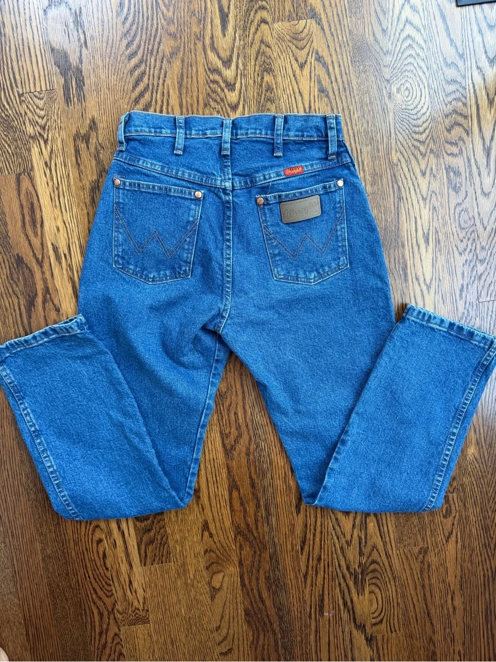 Vintage USA made Wrangler Classic Fit Women’s Blue Denim Jeans
